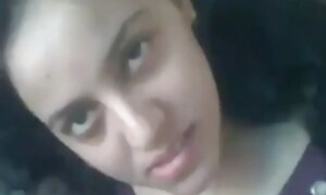 पार्किंग में एक आदमी सेक्सी फिल्म एचडी चाहिए यौन संबंध के लिए अजनबियों उकसाए