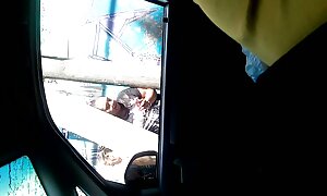 क्या युवा और सुंदर द्वारा प्रदर्शित एक सेक्सी फिल्म चाहिए किया जाएगा